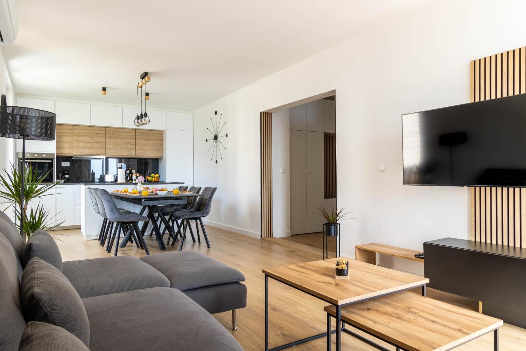 Yin & Yang Apartment *
