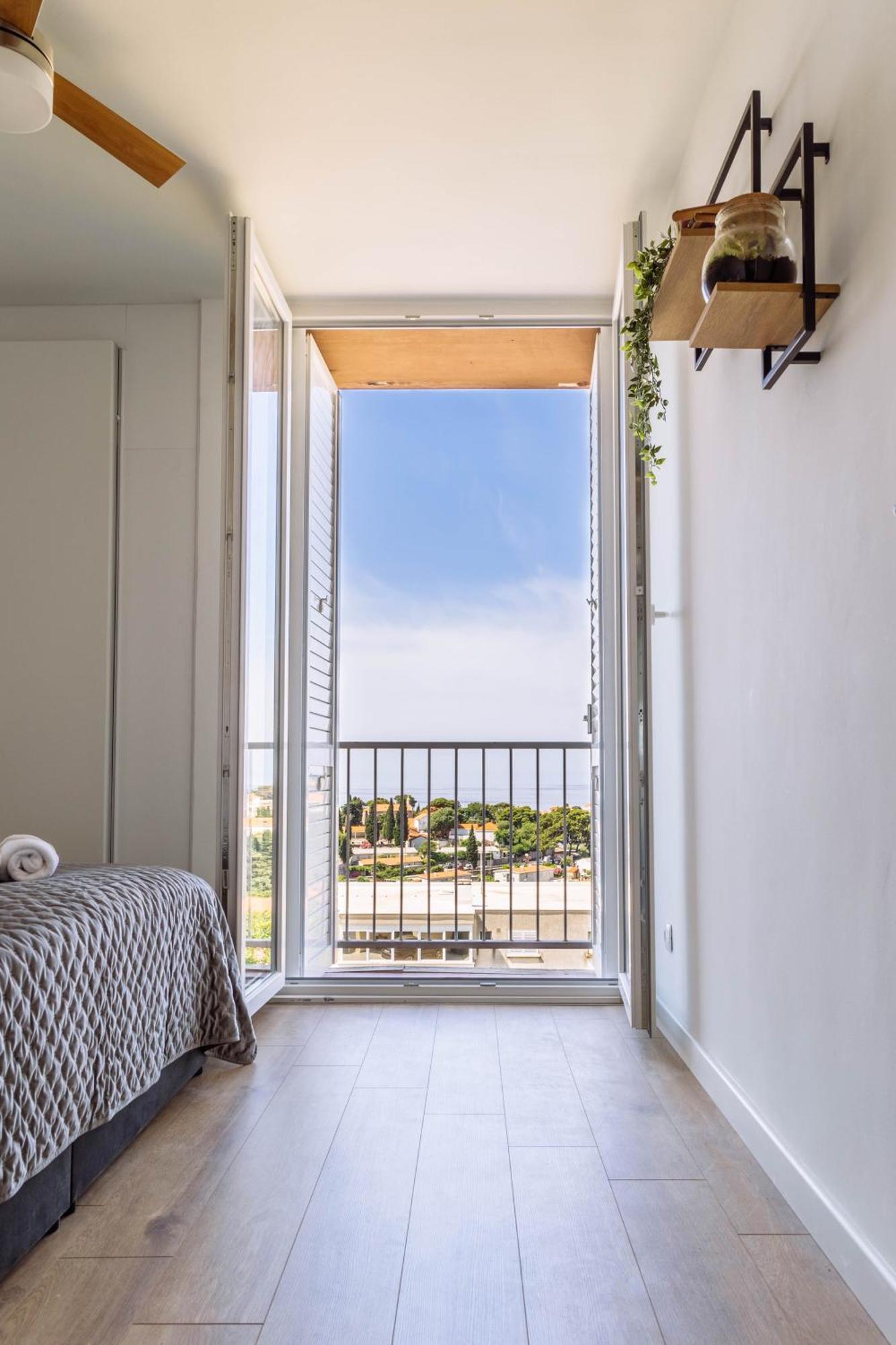 Yin & Yang Apartment